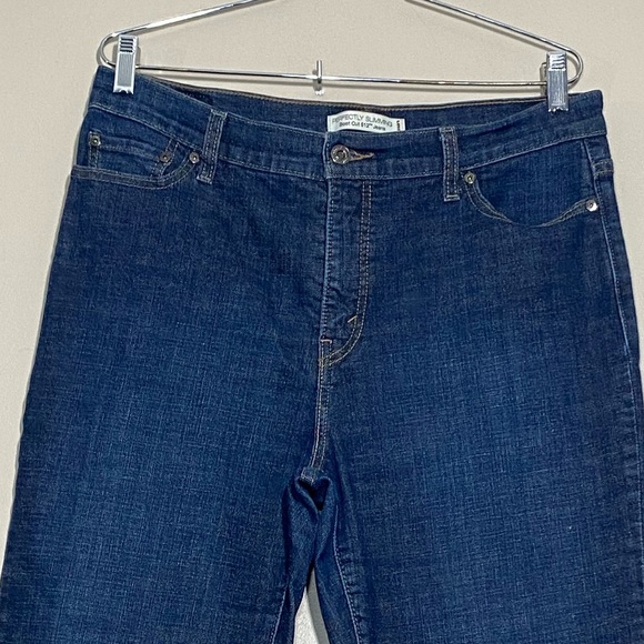 Levis 512 ||  Boot cut Woman’s jeans perfectly slimming and stretch size 16 - Picture 3 of 9